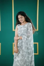 TAK214 - Image 2