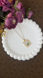 Anti tarnish chain with coloured 3d vintage Pendent - JWL001